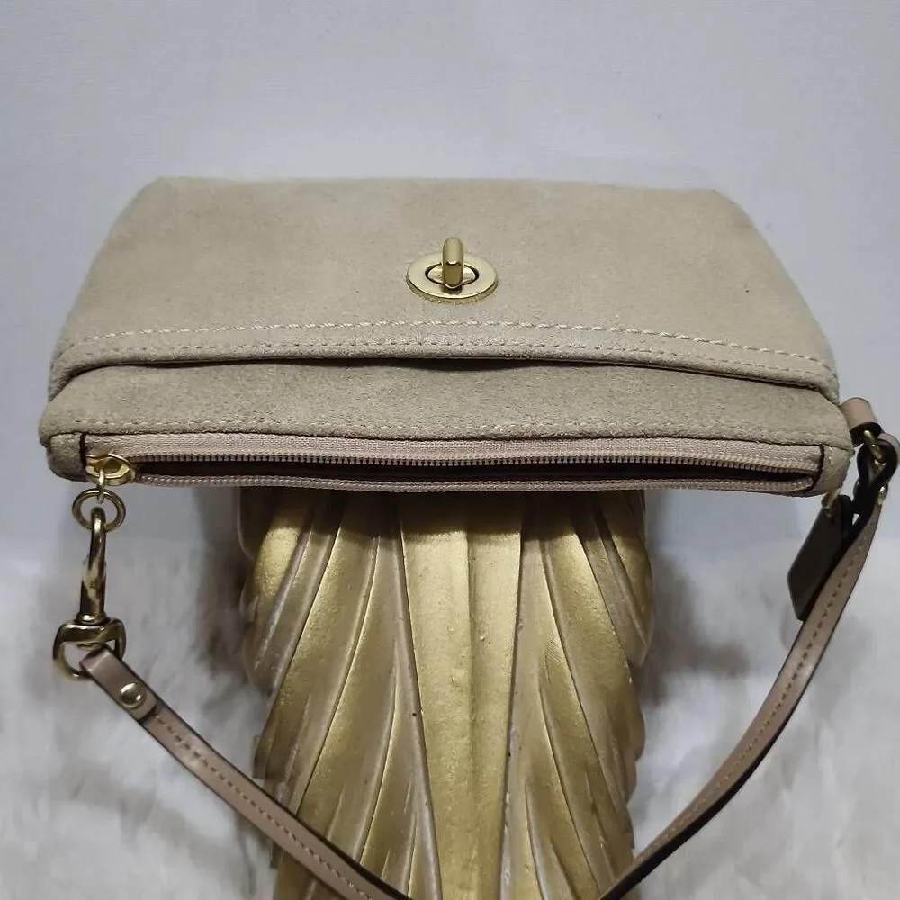 Vintage Coach Park wristlet beige suede Y2K